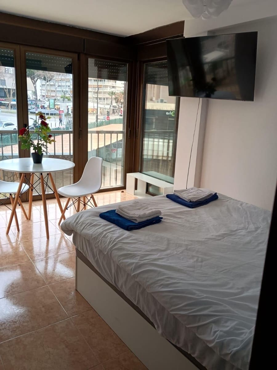 4 slaapkamer Flat te koop in Benidorm met garage - € 550.000 (Ref: 9596302)
