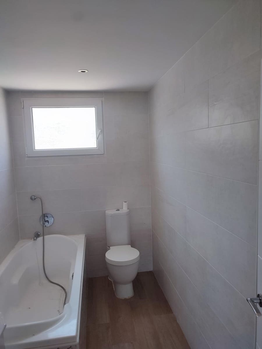 3 slaapkamer Rijtjeshuis te koop in Alfaz del Pi / L'Alfas del Pi met garage - € 660.000 (Ref: 9630158)