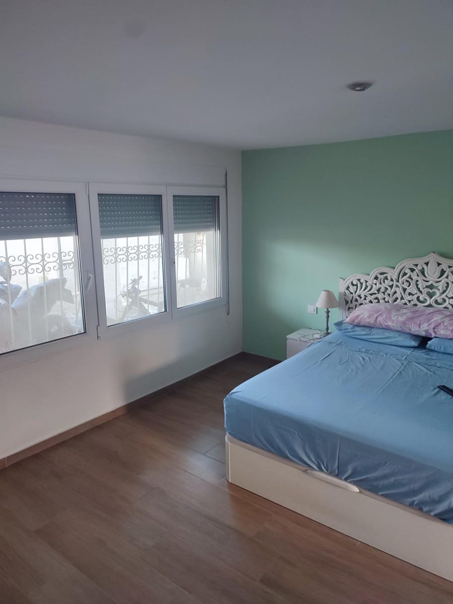 3 slaapkamer Rijtjeshuis te koop in Alfaz del Pi / L'Alfas del Pi met garage - € 660.000 (Ref: 9630158)