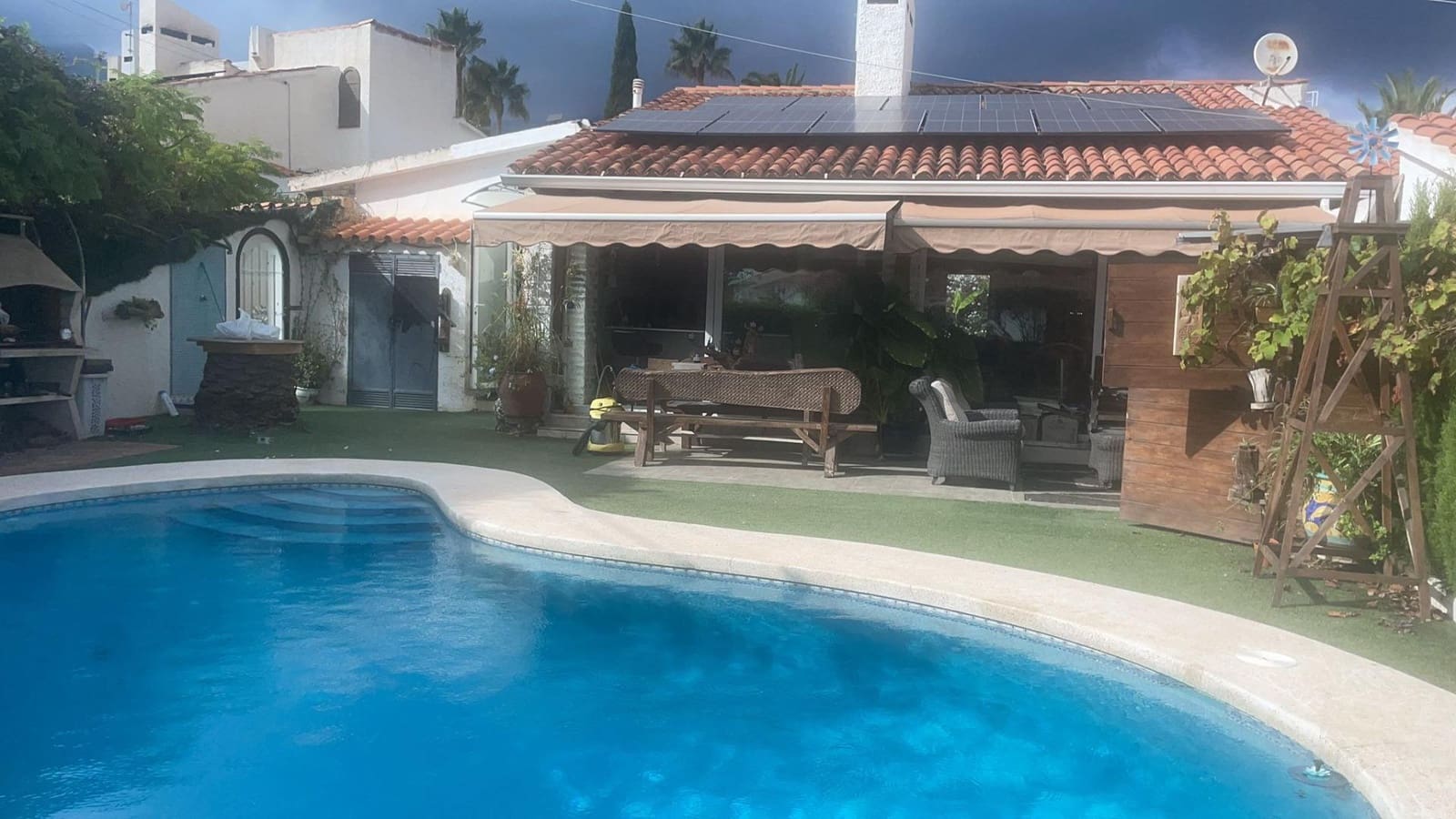 3 slaapkamer Rijtjeshuis te koop in La Nucia met zwembad garage - € 299.250 (Ref: 9634422)