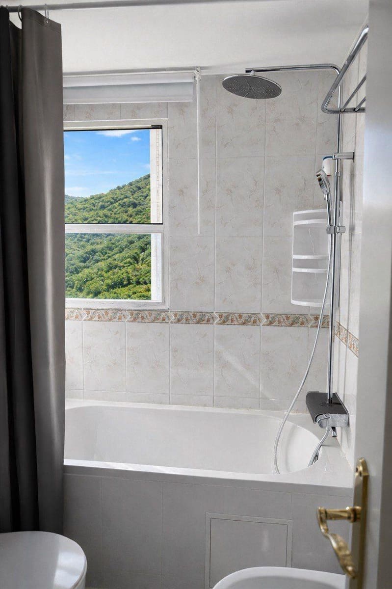 2 makuuhuone Asunto myytävänä paikassa Benidorm mukana uima-altaan - 287 000 € (Ref: 9659556)