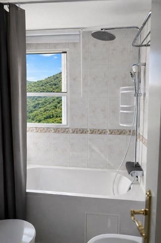 2 makuuhuone Asunto myytävänä paikassa Benidorm mukana uima-altaan - 287 000 € (Ref: 9659556)