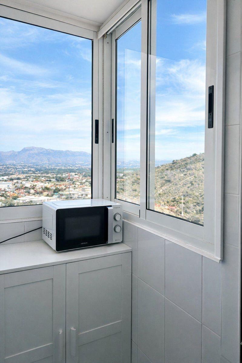 2 makuuhuone Asunto myytävänä paikassa Benidorm mukana uima-altaan - 287 000 € (Ref: 9659556)