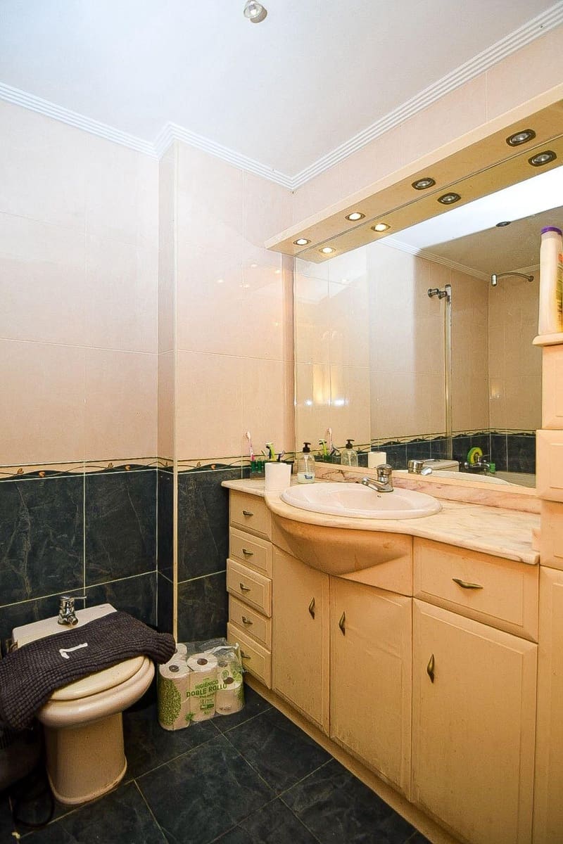 3 bedroom Flat for sale in Benidorm - € 269,000 (Ref: 9666700)