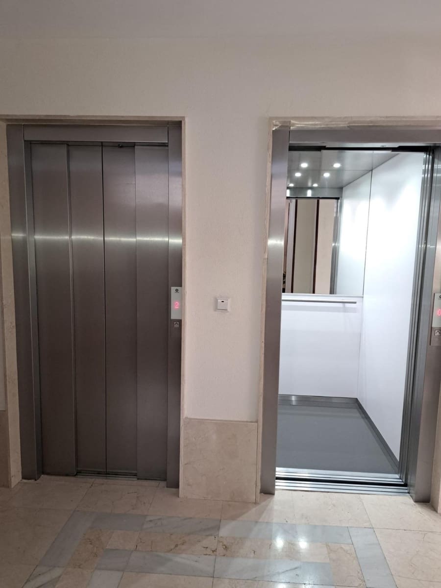 4 soveværelse Lejlighed til salg i Benidorm med swimmingpool - € 495.000 (Ref: 9686566)