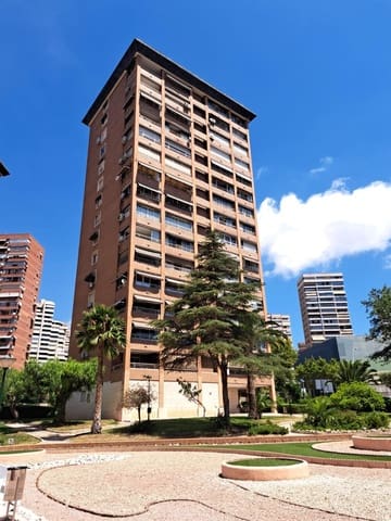 4 soveværelse Lejlighed til salg i Levante, Benidorm med swimmingpool - € 495.000 (Ref: 9686566)