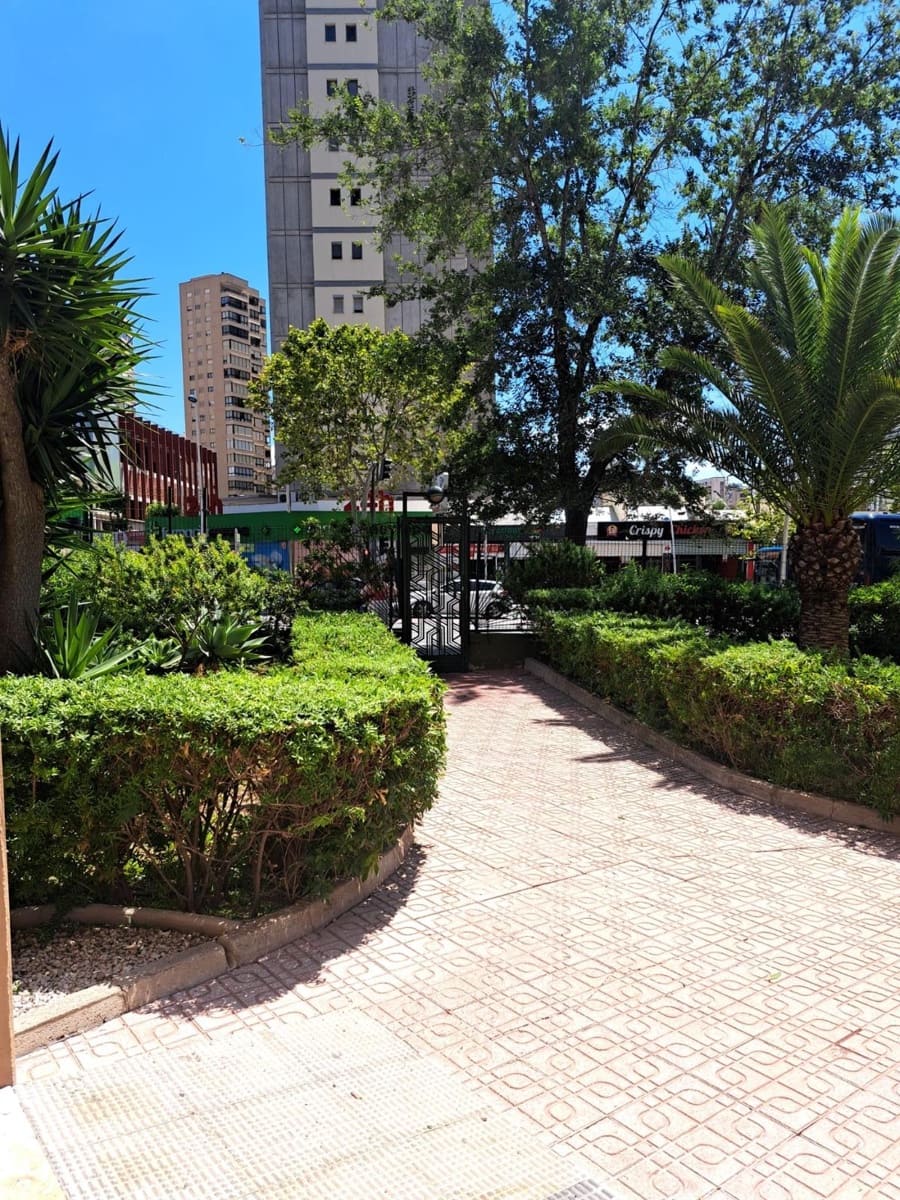 4 soveværelse Lejlighed til salg i Benidorm med swimmingpool - € 495.000 (Ref: 9686566)