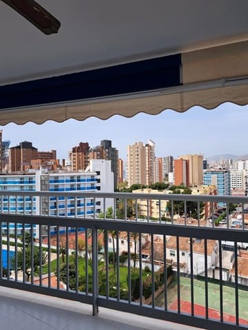 3 sovrum Lägenhet till salu i Benidorm med pool - 330 000 € (Ref: 9686567)