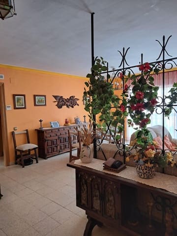 3 sovrum Lägenhet till salu i Benidorm med pool - 330 000 € (Ref: 9686567)