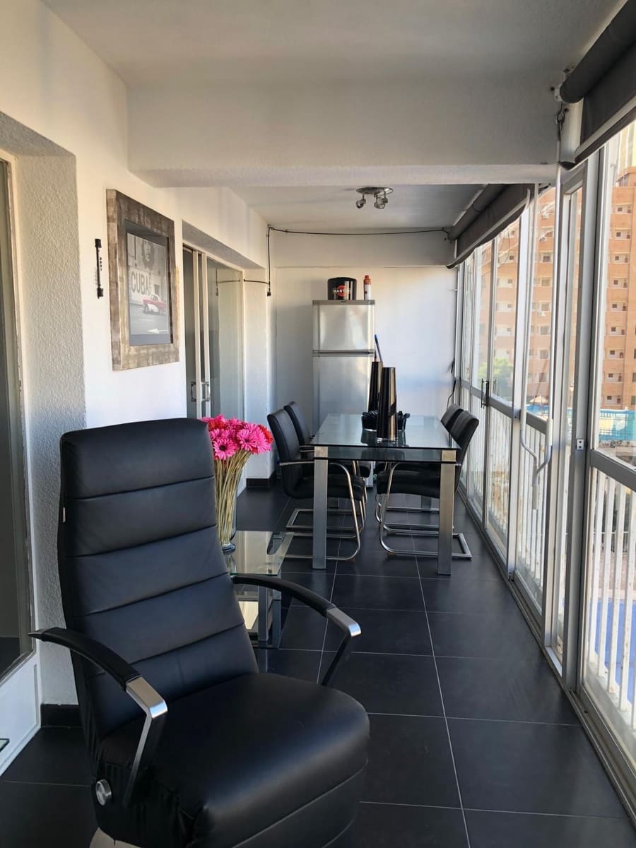 1 soveværelse Lejlighed til salg i Benidorm med swimmingpool garage - € 205.000 (Ref: 9686568)