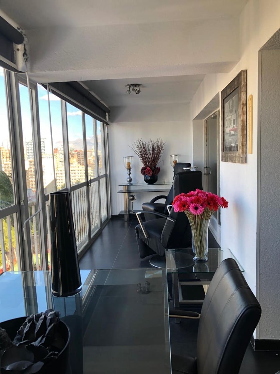 1 soveværelse Lejlighed til salg i Benidorm med swimmingpool garage - € 205.000 (Ref: 9686568)