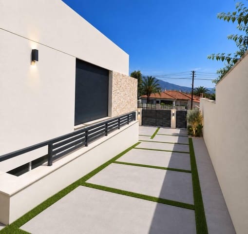 3 Zimmer Villa zu verkaufen in La Nucia mit Pool Garage - 720.000 € (Ref: 9690898)