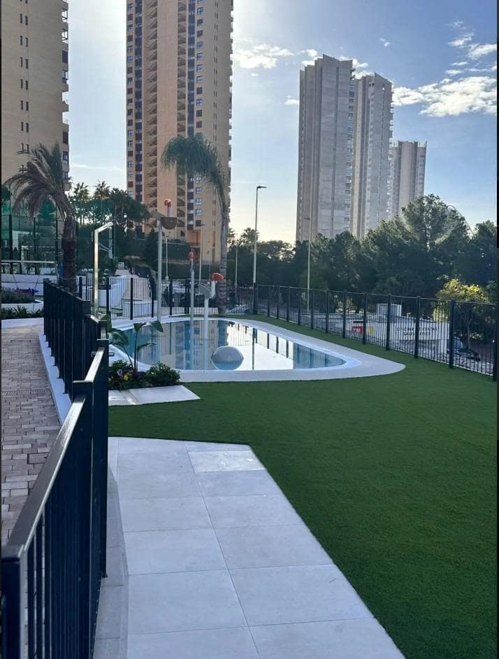 3 soveværelse Penthouse til salg i Benidorm med swimmingpool - € 799.999 (Ref: 9690899)