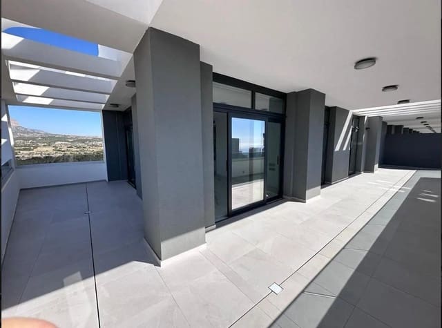 3 soveværelse Penthouse til salg i Via Parque, Benidorm med swimmingpool - € 799.999 (Ref: 9690899)