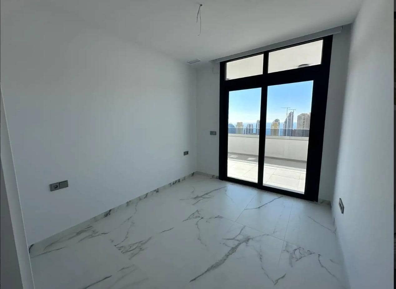 3 soveværelse Penthouse til salg i Benidorm med swimmingpool - € 799.999 (Ref: 9690899)