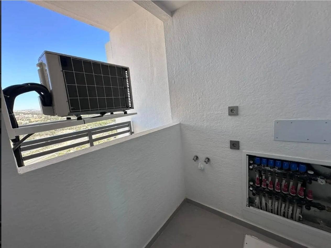 3 soveværelse Penthouse til salg i Benidorm med swimmingpool - € 799.999 (Ref: 9690899)