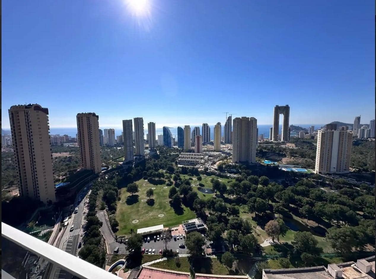 3 soveværelse Penthouse til salg i Benidorm med swimmingpool - € 799.999 (Ref: 9690899)