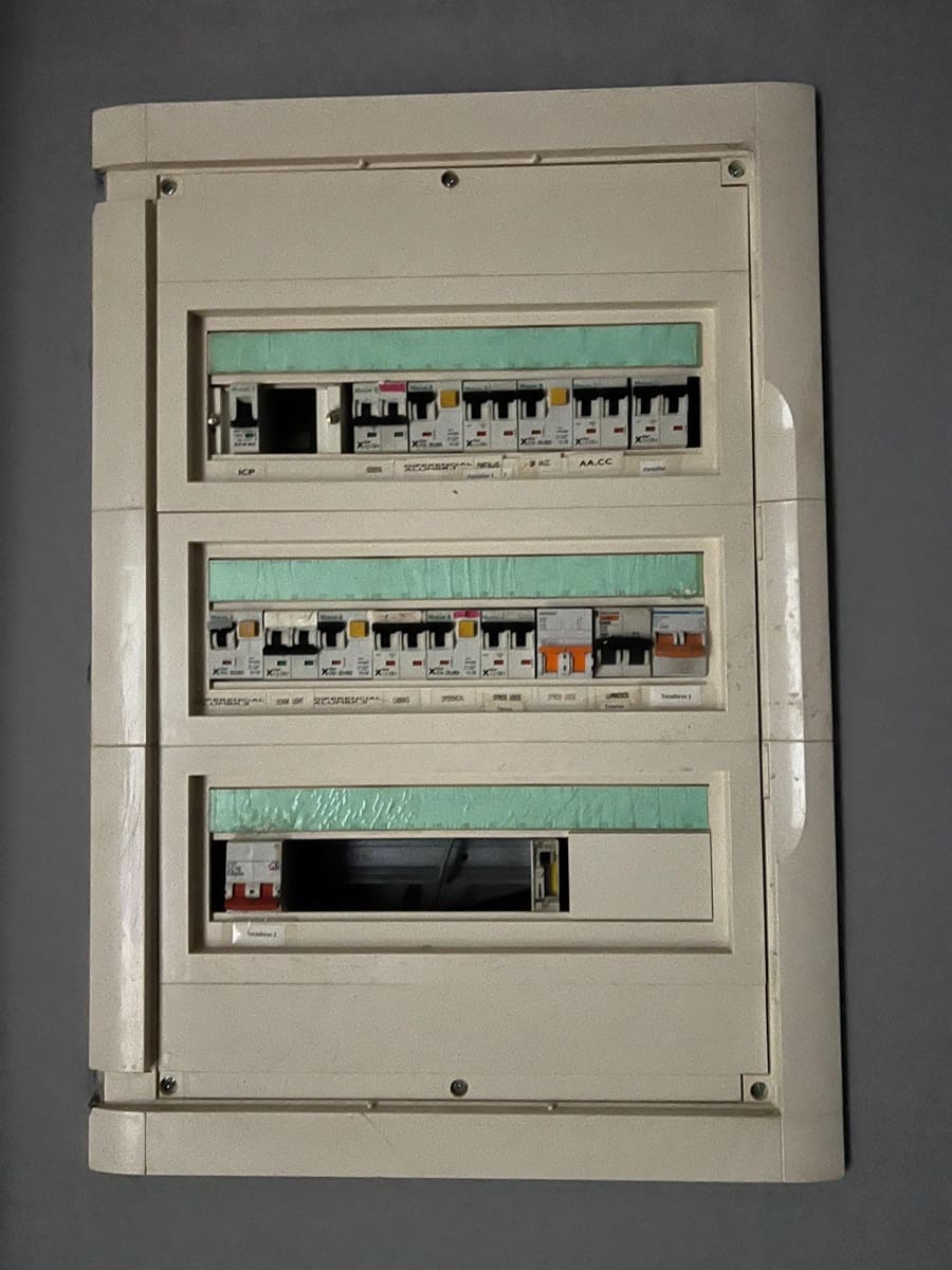 Commercial for sale in Benidorm - € 179,000 (Ref: 9712107)