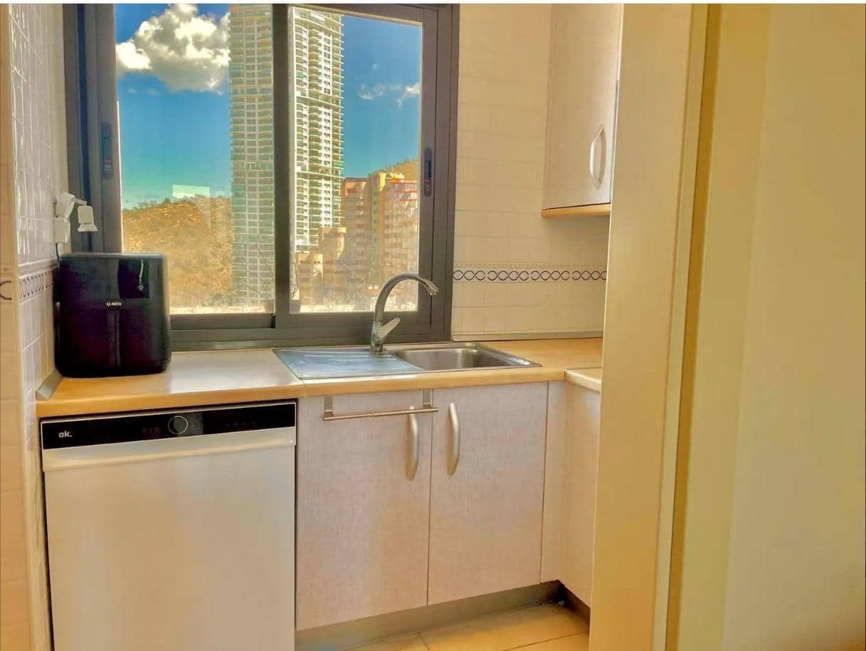 2 sypialnia Apartament na sprzedaż w Benidorm z basenem - 345 000 € (Ref: 9715028)