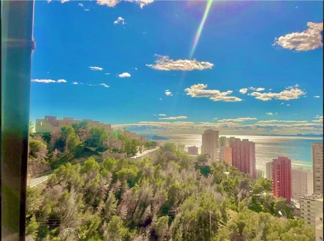 2 sovrum Lägenhet till salu i Benidorm med pool - 345 000 € (Ref: 9715028)