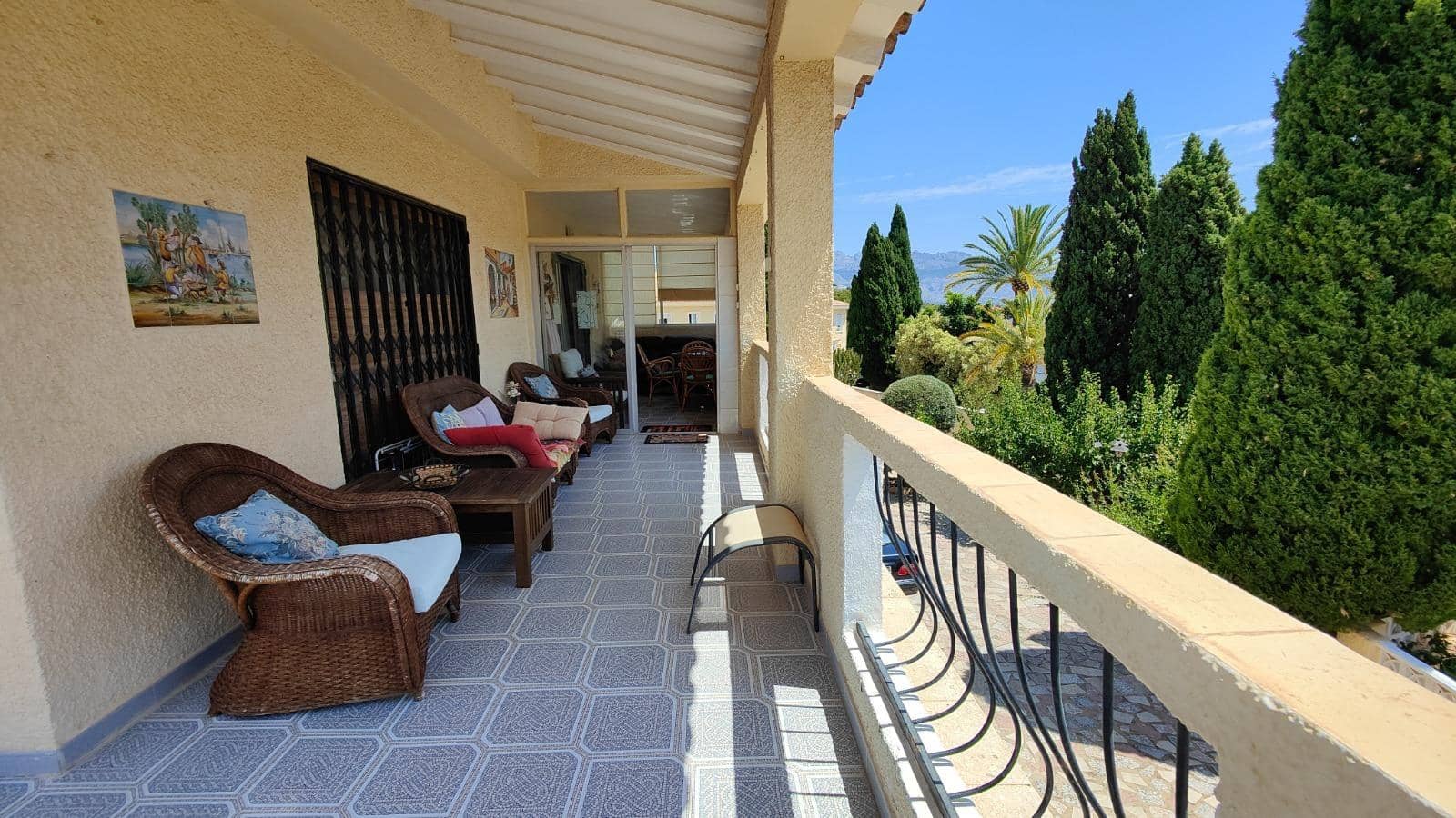 3 bedroom Villa for sale in Alfaz del Pi / L'Alfas del Pi with pool - € 530,000 (Ref: 9720100)