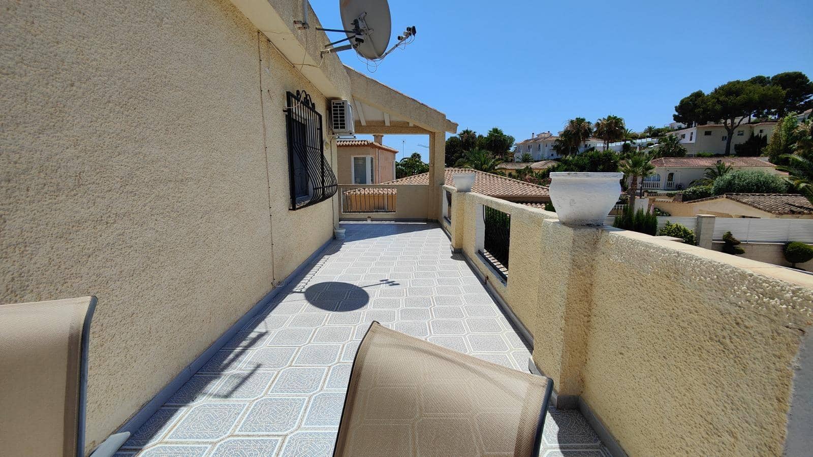 3 bedroom Villa for sale in Alfaz del Pi / L'Alfas del Pi with pool - € 530,000 (Ref: 9720100)