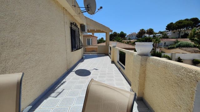 3 soveværelse Villa til salg i Alfaz del Pi / L'Alfàs del Pi med swimmingpool - € 530.000 (Ref: 9720100)