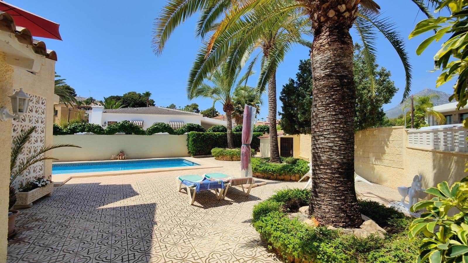 3 bedroom Villa for sale in Alfaz del Pi / L'Alfas del Pi with pool - € 530,000 (Ref: 9720100)