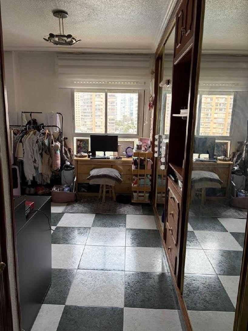 Piso de 3 habitaciones en Benidorm en venta con piscina - 319.000 € (Ref: 9738937)