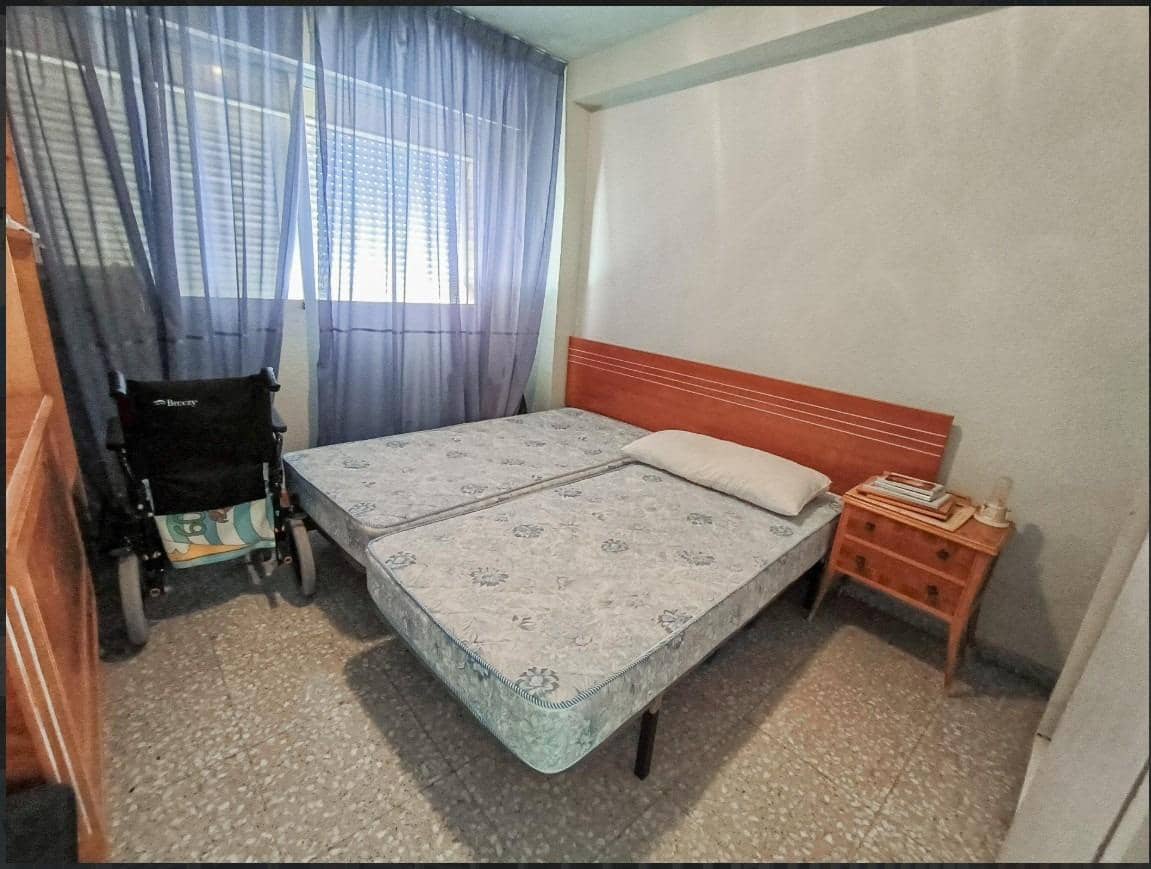 Ático de 4 habitaciones en Benidorm en venta - 264.500 € (Ref: 9741845)