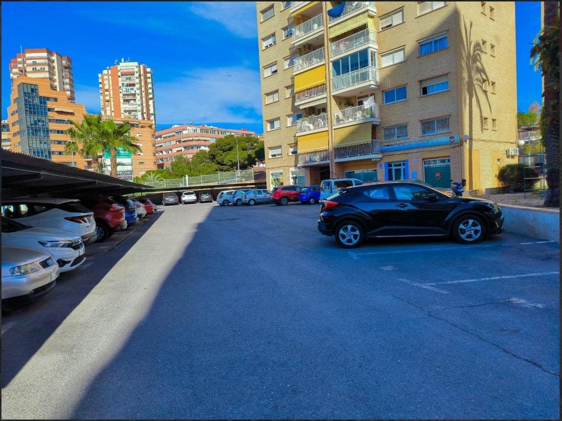 Ático de 4 habitaciones en Benidorm en venta - 264.500 € (Ref: 9741845)