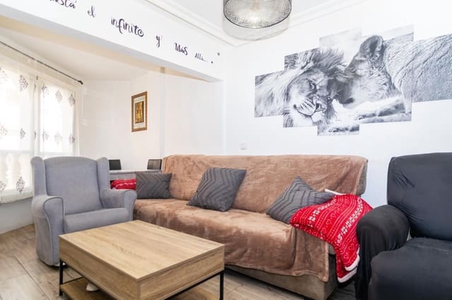 3 slaapkamer Flat te koop in Colonia Madrid, Benidorm - € 189.000 (Ref: 9755829)