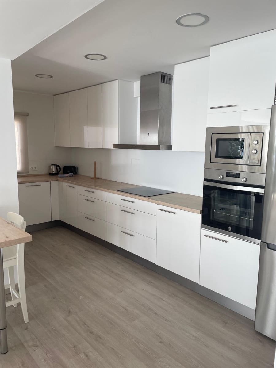 3 slaapkamer Flat te koop in Benidorm - € 650.000 (Ref: 9846551)