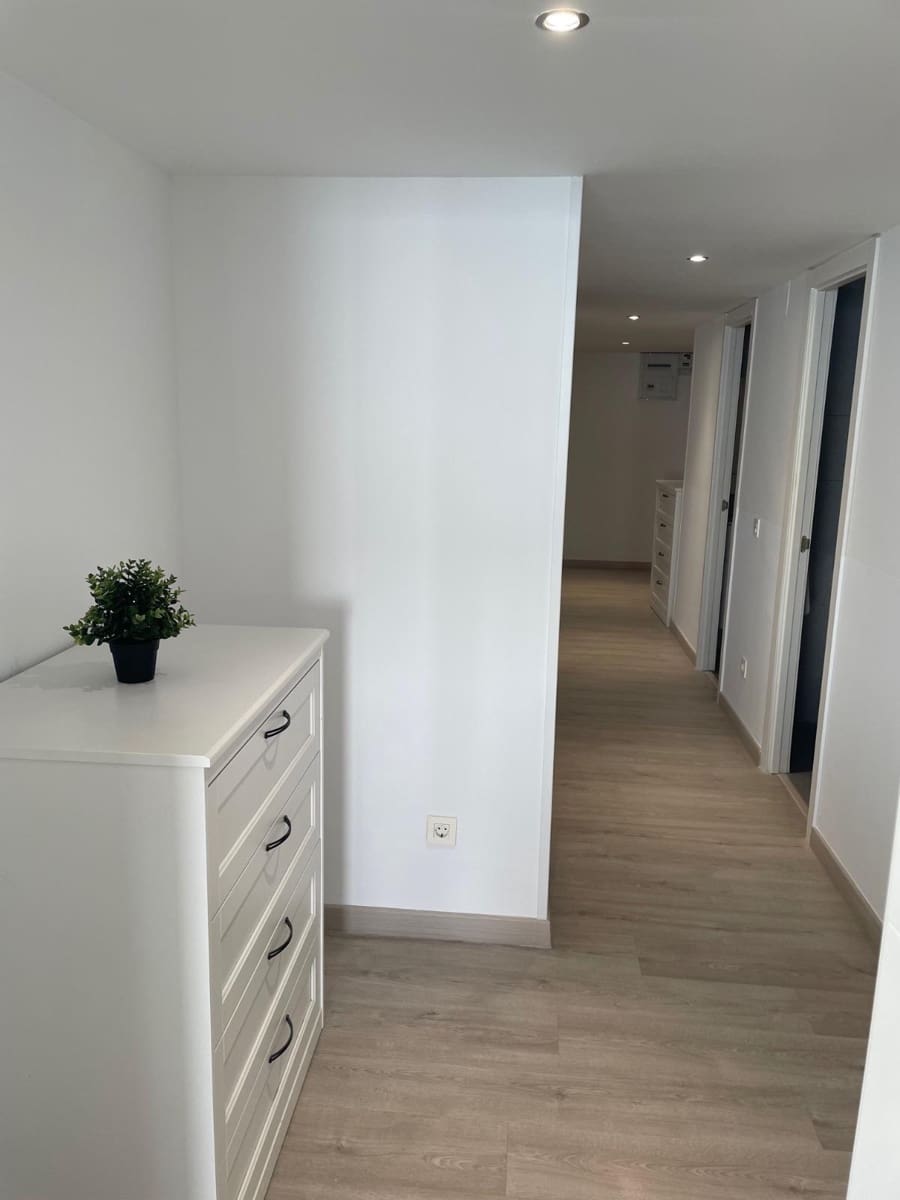 3 slaapkamer Flat te koop in Benidorm - € 650.000 (Ref: 9846551)
