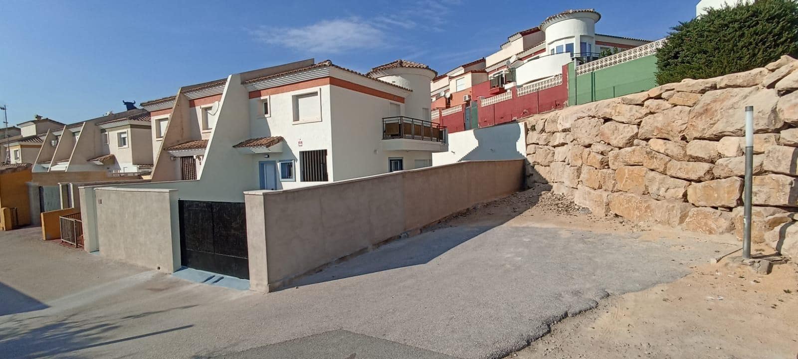 3 sovrum Radhus att hyra i Finestrat med pool garage - 1 500 € (Ref: 9873663)