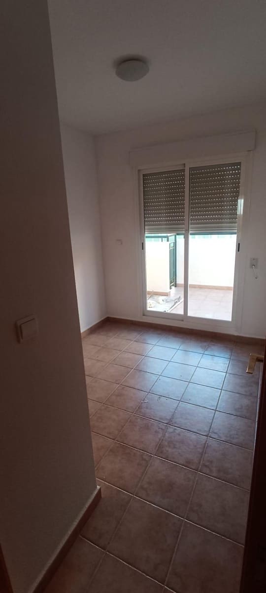 Adosado de 3 habitaciones en Finestrat en alquiler con piscina garaje - 1.500 € (Ref: 9873663)
