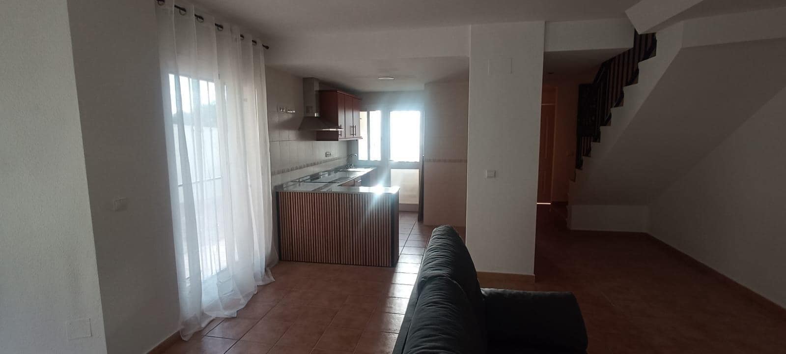 Adosado de 3 habitaciones en Finestrat en alquiler con piscina garaje - 1.500 € (Ref: 9873663)