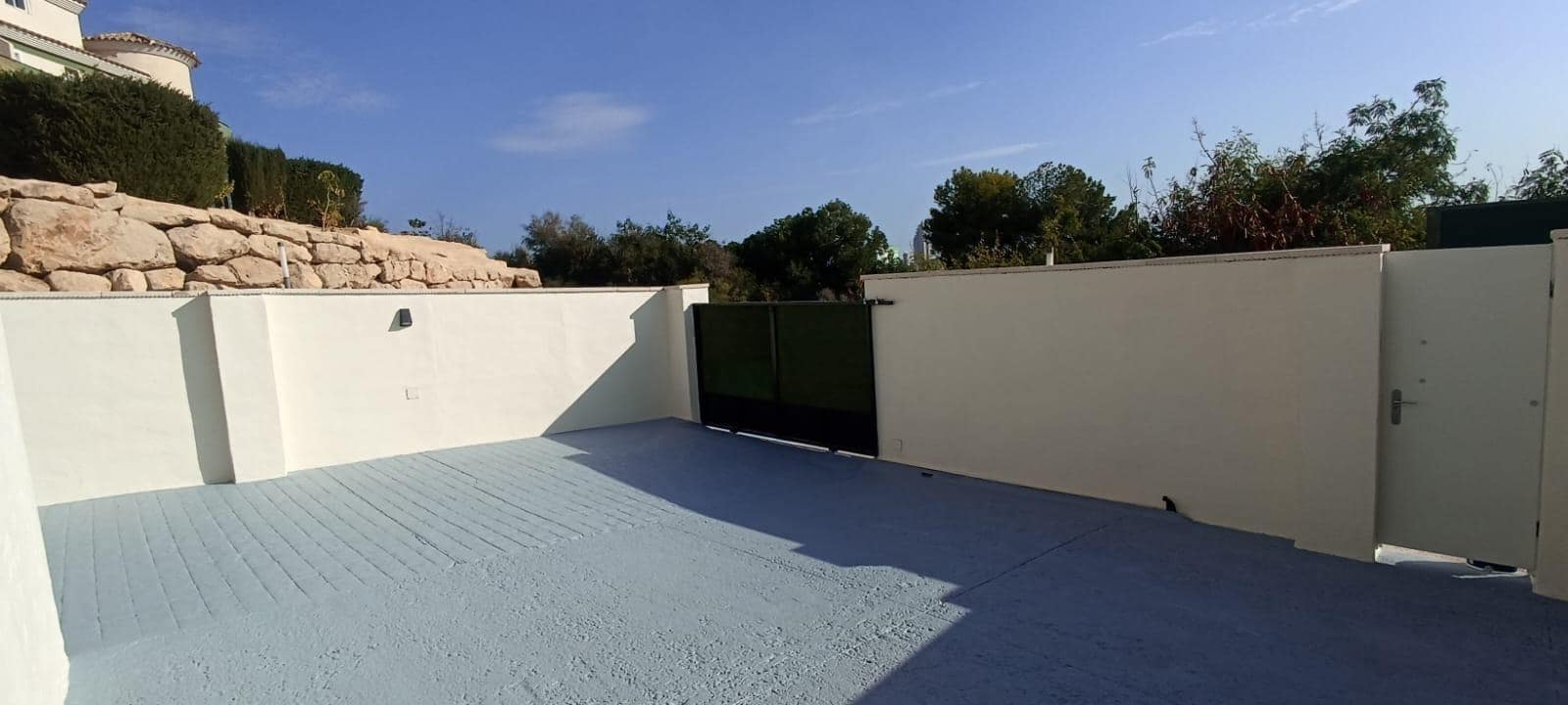 Adosado de 3 habitaciones en Finestrat en alquiler con piscina garaje - 1.500 € (Ref: 9873663)