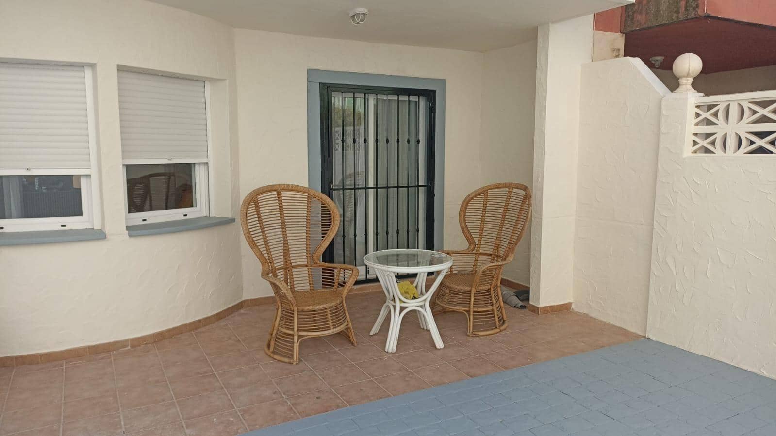 Adosado de 3 habitaciones en Finestrat en alquiler con piscina garaje - 1.500 € (Ref: 9873663)