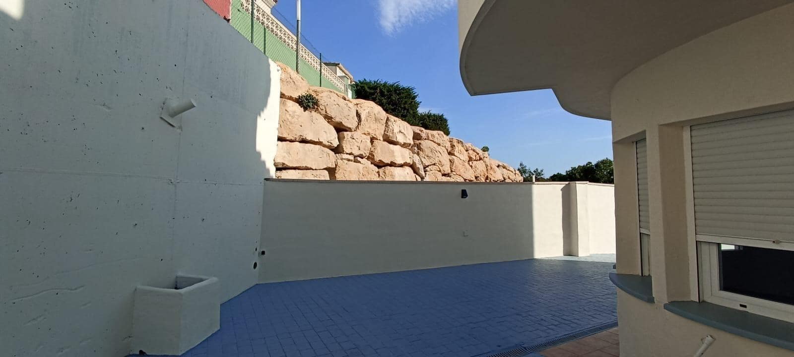 Adosado de 3 habitaciones en Finestrat en alquiler con piscina garaje - 1.500 € (Ref: 9873663)