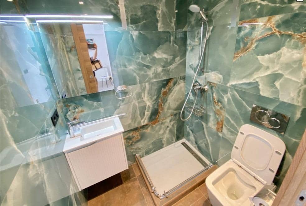 Apartamento de 2 habitaciones en Finestrat en venta con piscina - 260.000 € (Ref: 9890511)