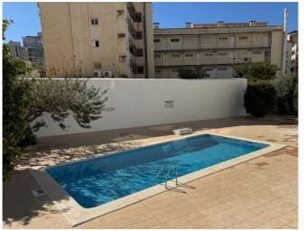 2 soveværelse Lejlighed til salg i Benidorm med swimmingpool - € 299.000 (Ref: 9920548)