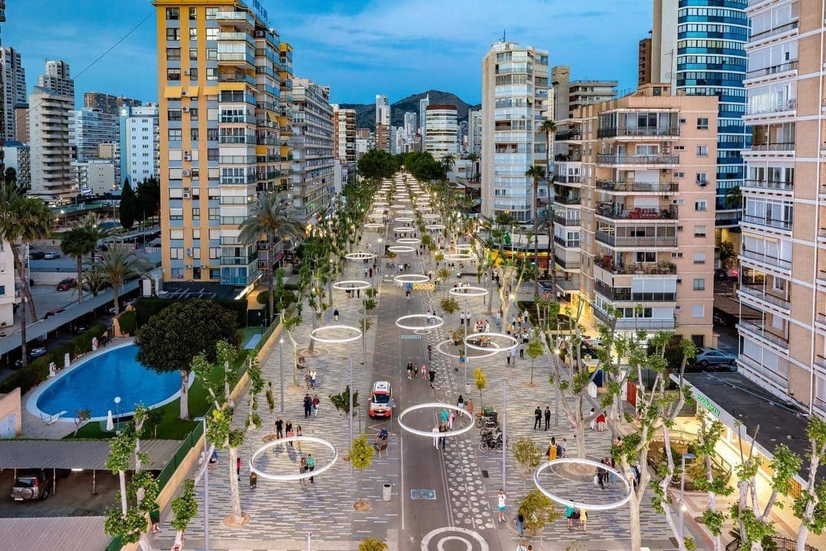 2 soveværelse Lejlighed til salg i Benidorm med swimmingpool - € 299.000 (Ref: 9920548)