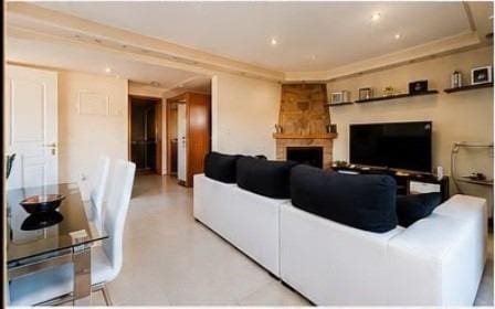 3 soveværelse Villa til salg i La Nucia med swimmingpool garage - € 310.000 (Ref: 9949903)