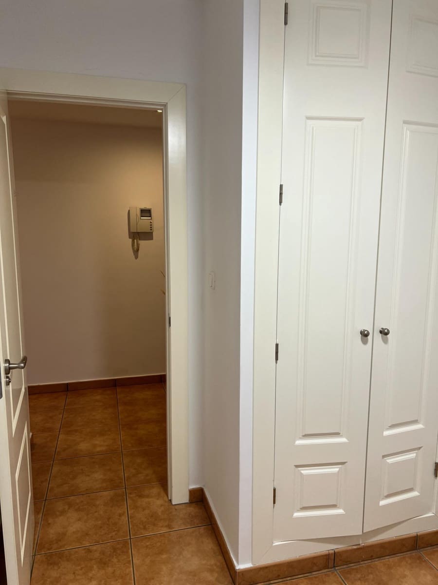 3 quarto Apartamento para arrendar em Altea - 1 200 € (Ref: 9973433)