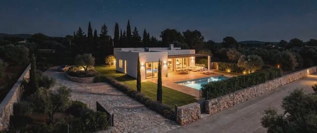 3 slaapkamer Villa te koop in Pinoso met zwembad garage - € 365.000 (Ref: 10017760)