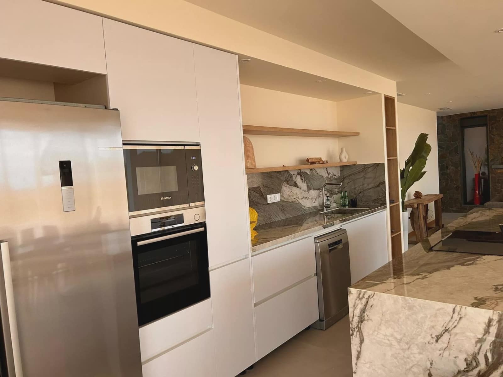 Chalet de 4 habitaciones en Pinoso en venta con piscina garaje - 600.000 € (Ref: 10017762)