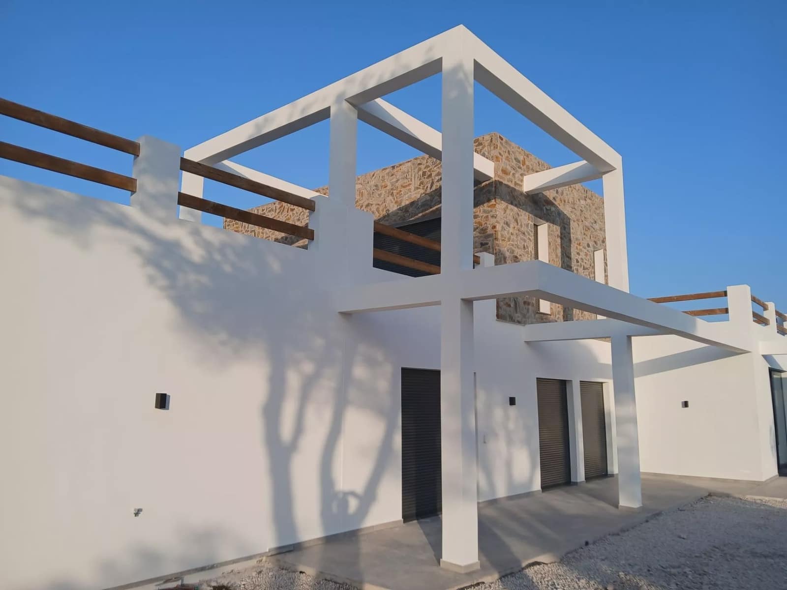 Chalet de 4 habitaciones en Pinoso en venta con piscina garaje - 600.000 € (Ref: 10017762)