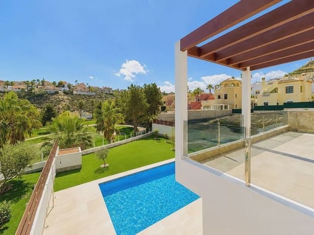 4 Zimmer Villa zu verkaufen in Ciudad Quesada, Rojales mit Pool Garage - 834.000 € (Ref: 10048215)