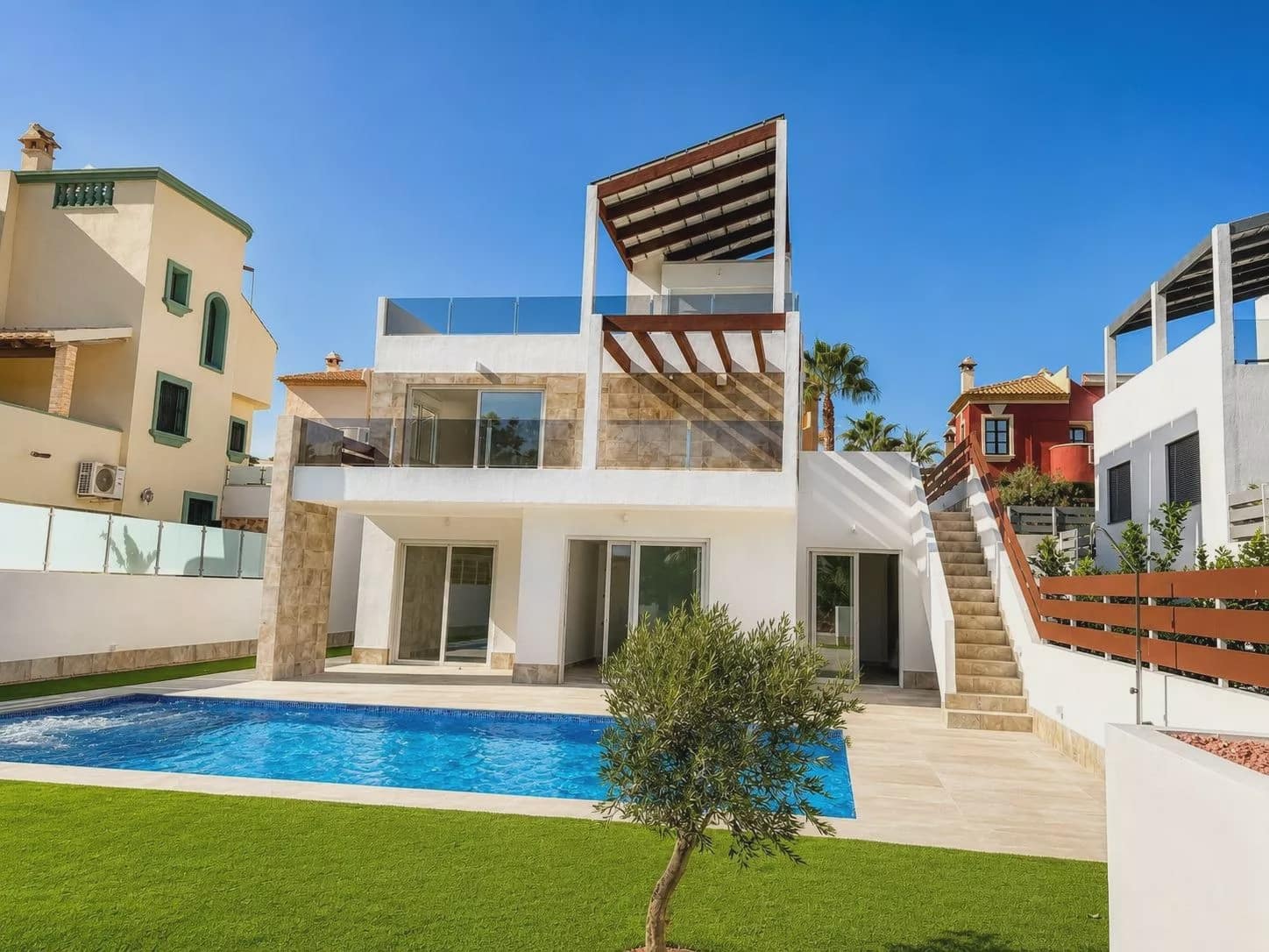 4 Zimmer Villa zu verkaufen in Rojales mit Pool Garage - 834.000 € (Ref: 10048215)